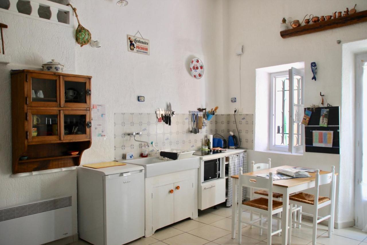 L'Oursinade Apartment Каси Екстериор снимка