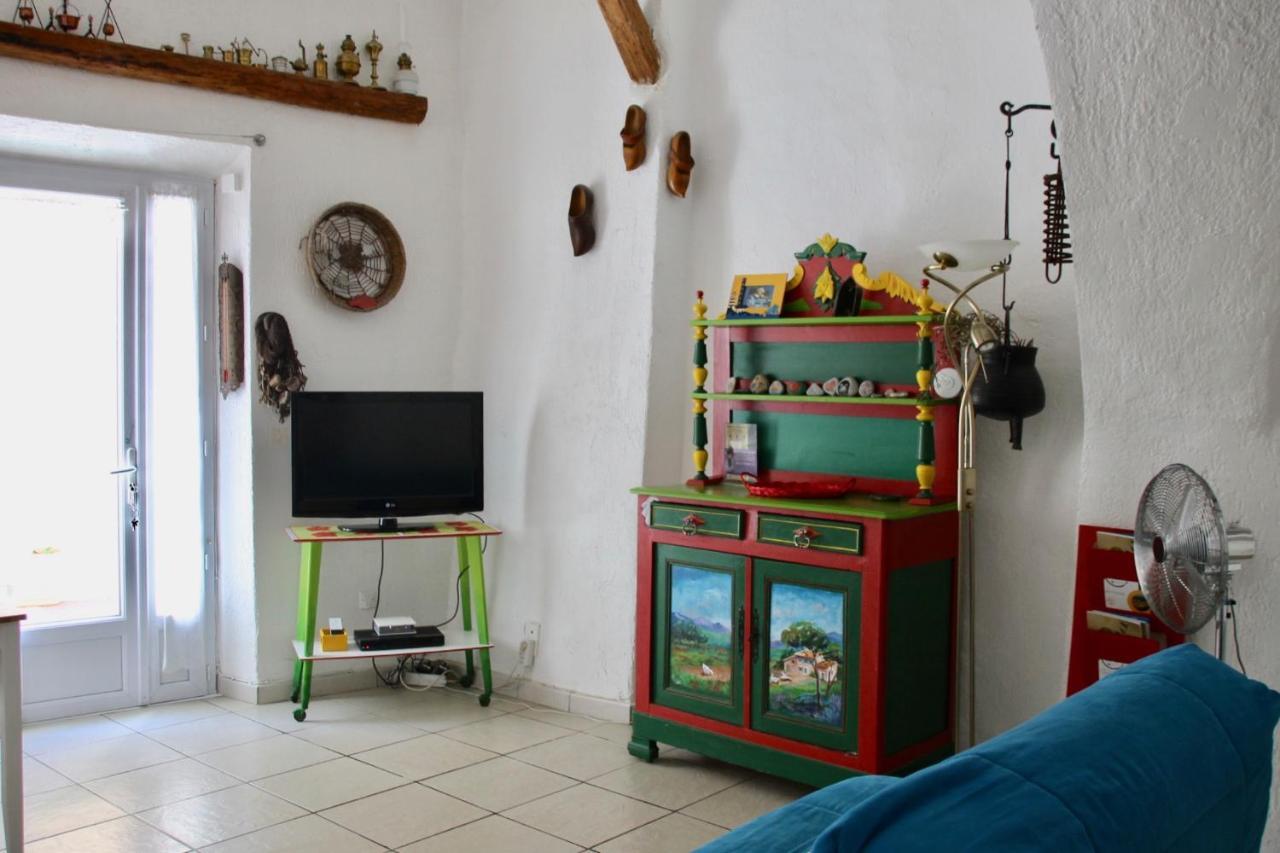L'Oursinade Apartment Каси Екстериор снимка